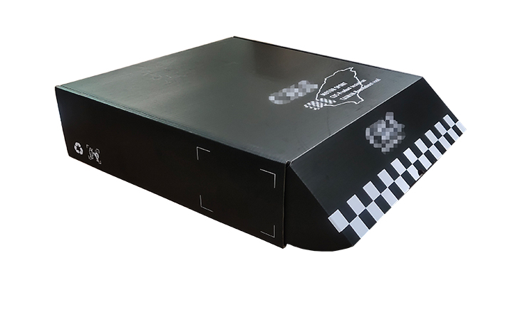 <i style='color:red'>彩盒</i>